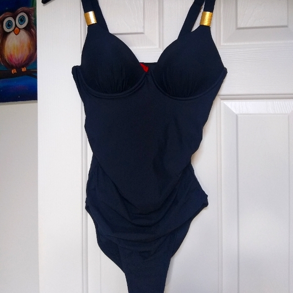 SPANX Swim Spanx Swimsuit Black 8 Bc One Piece Slimming Flattering